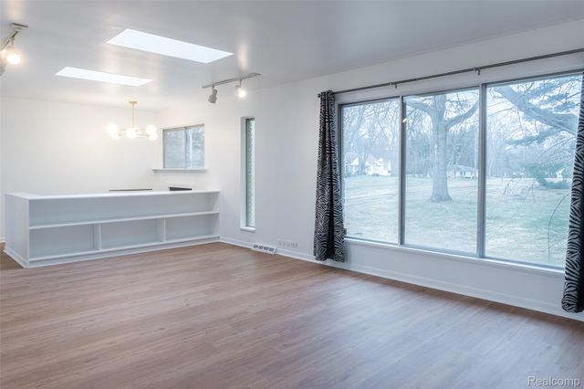 30540 N Greenbriar Road, Franklin Village, MI 48025