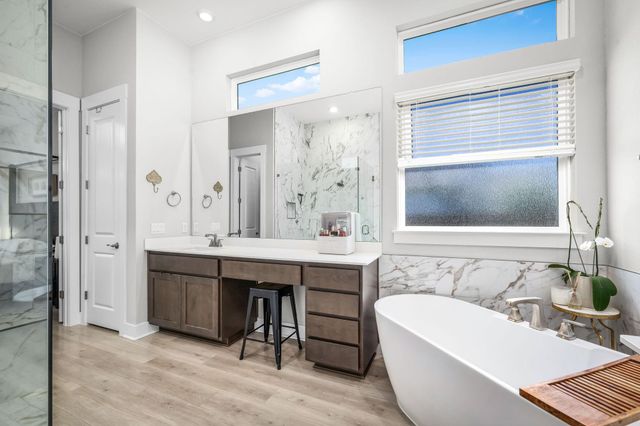 132 McNaughton DR, Liberty Hill, TX 78642