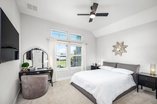 132 McNaughton DR, Liberty Hill, TX 78642