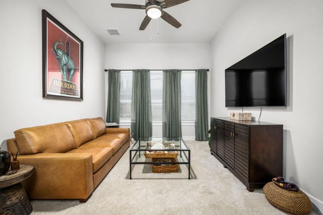 132 McNaughton DR, Liberty Hill, TX 78642