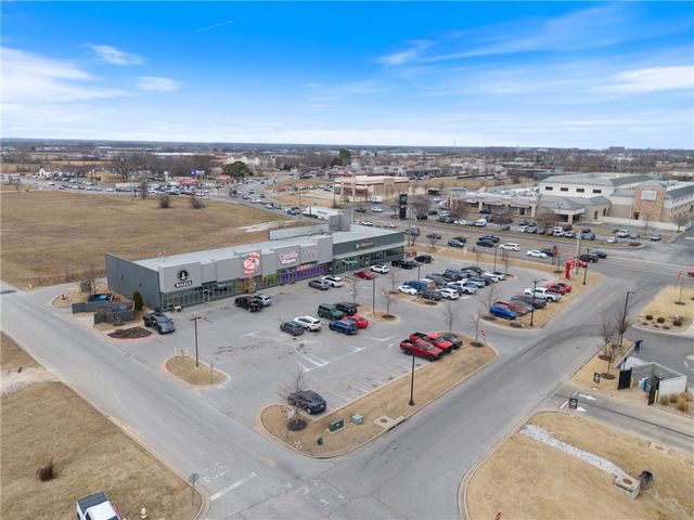 3600 Guess Who Drive Suite 12, Bentonville, AR 72712
