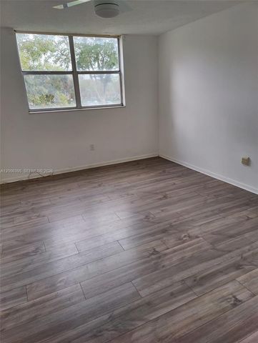 1810 N Lauderdale Avenue 2204, North Lauderdale, FL 33068