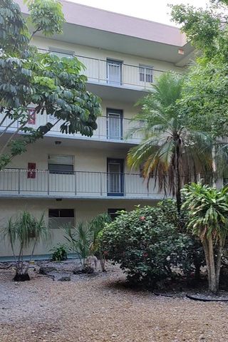 1810 N Lauderdale Avenue 2204, North Lauderdale, FL 33068