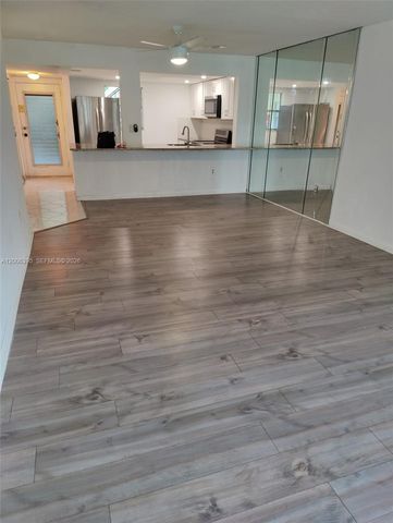 1810 N Lauderdale Avenue 2204, North Lauderdale, FL 33068