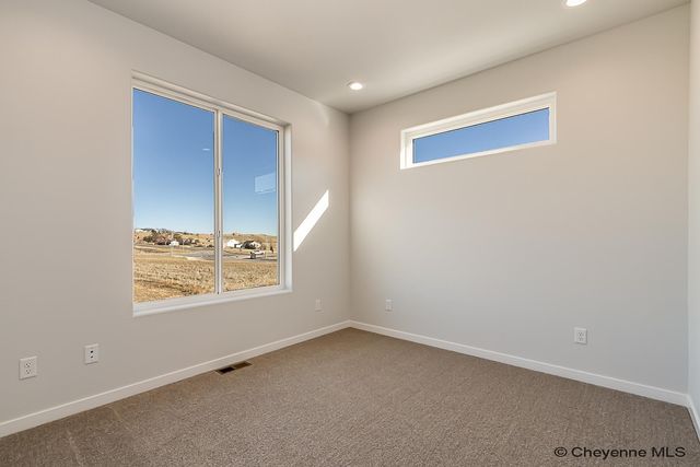 3949 SADDLEBACK LN, Cheyenne, WY 82001