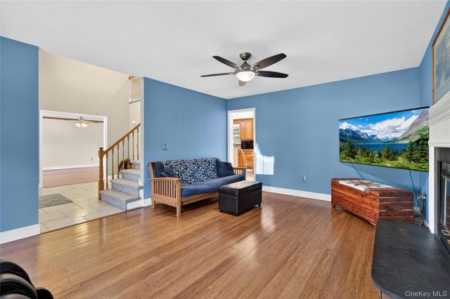 22 Hampton Place, Cornwall, NY 12518