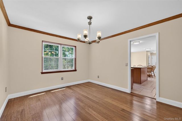 22 Hampton Place, Cornwall, NY 12518