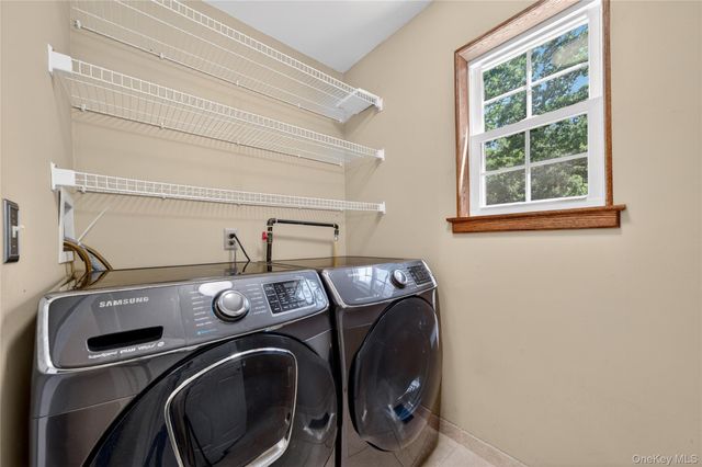 22 Hampton Place, Cornwall, NY 12518