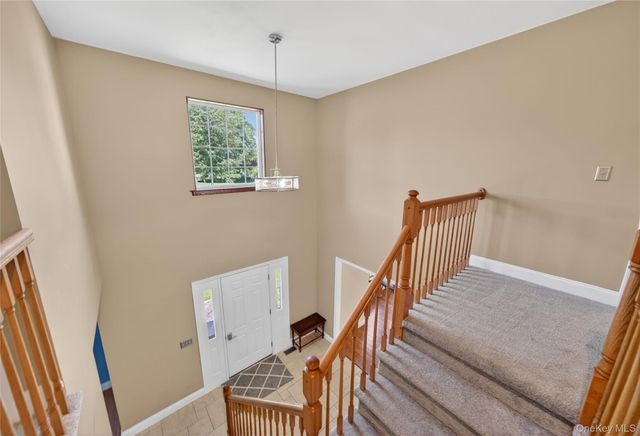 22 Hampton Place, Cornwall, NY 12518