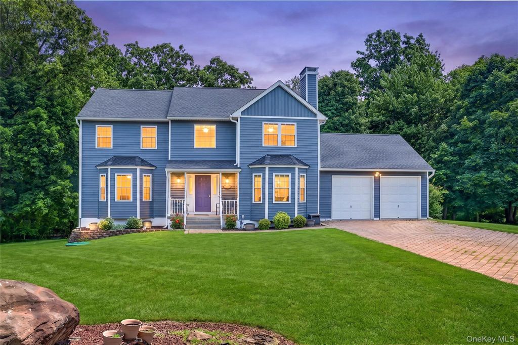 22 Hampton Place, Cornwall, NY 12518