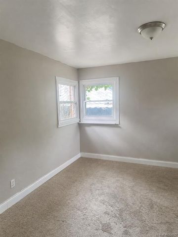 11475 Sanford Street, Detroit, MI 48205