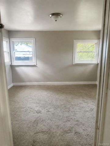11475 Sanford Street, Detroit, MI 48205
