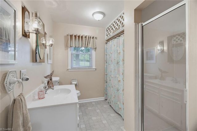 4264 High Point Road, Winston-salem, NC 27107