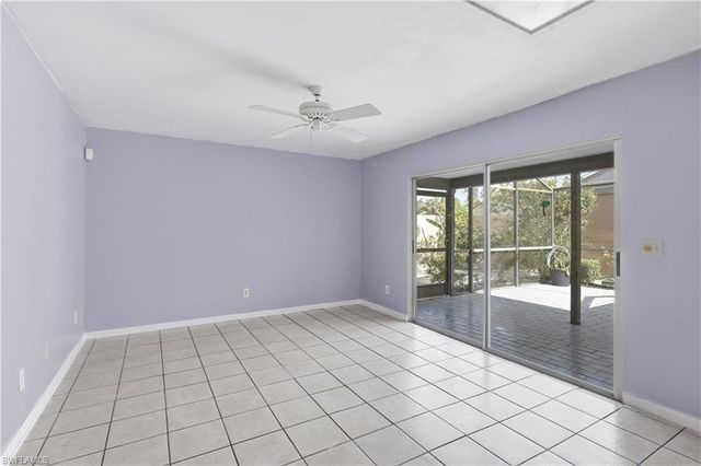9753 Maplecrest CIR, Lehigh Acres, FL 33936