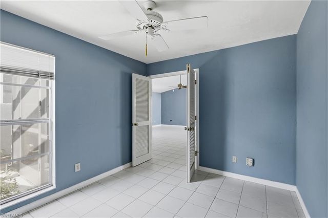9753 Maplecrest CIR, Lehigh Acres, FL 33936