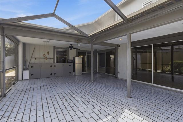 9753 Maplecrest CIR, Lehigh Acres, FL 33936