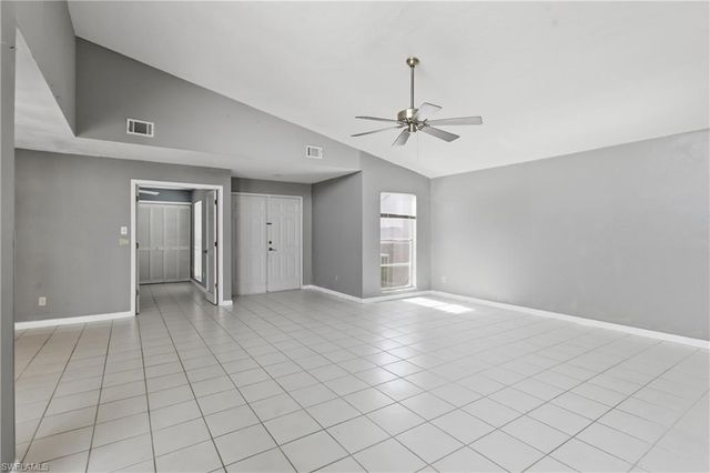 9753 Maplecrest CIR, Lehigh Acres, FL 33936