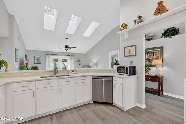 1349 N Wembley Circle, Port Orange, FL 32128