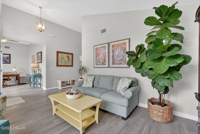 1349 N Wembley Circle, Port Orange, FL 32128