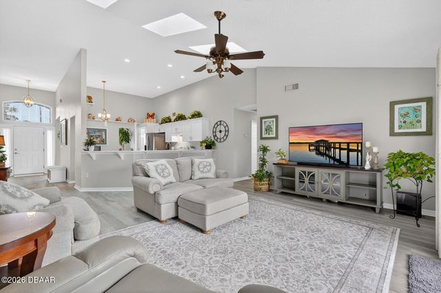 1349 N Wembley Circle, Port Orange, FL 32128