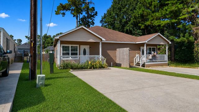 16697 E Forrestal, Montgomery, TX 77316