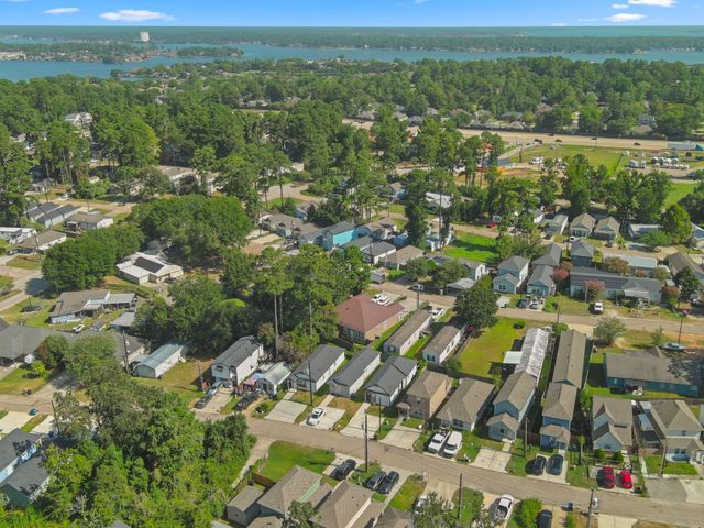 16697 E Forrestal, Montgomery, TX 77316