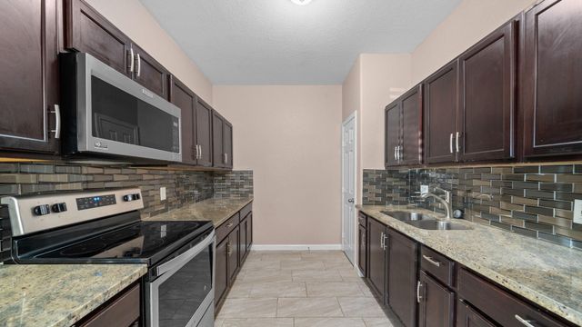 16697 E Forrestal, Montgomery, TX 77316