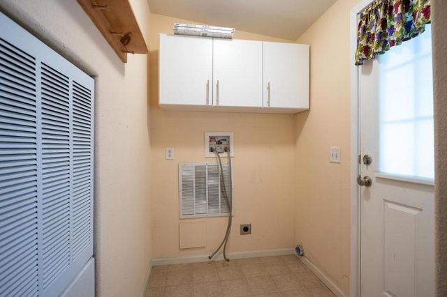 275 Burnett Avenue, Morgan Hill, CA 95037