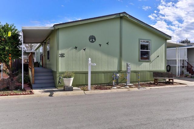 275 Burnett Avenue, Morgan Hill, CA 95037