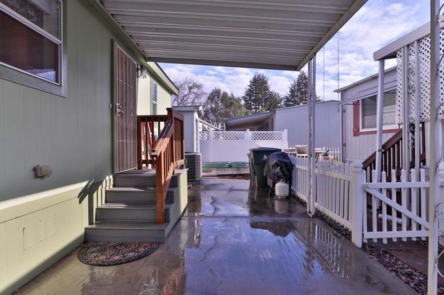 275 Burnett Avenue, Morgan Hill, CA 95037