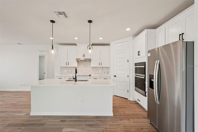 10526 ABUNDANCE GROVE WAY, Parrish, FL 34219