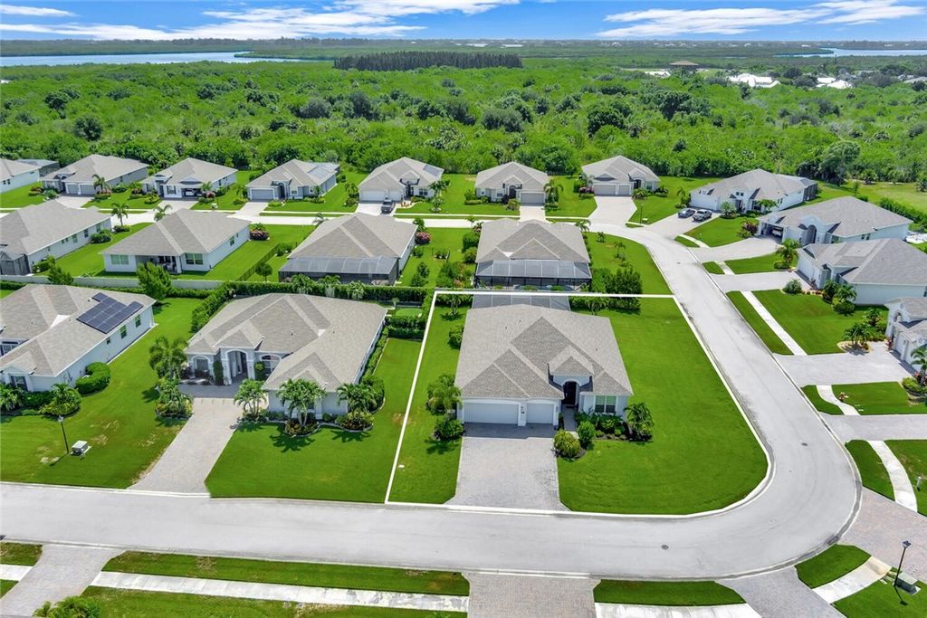 7230 33rd Square, Vero Beach, FL 32967