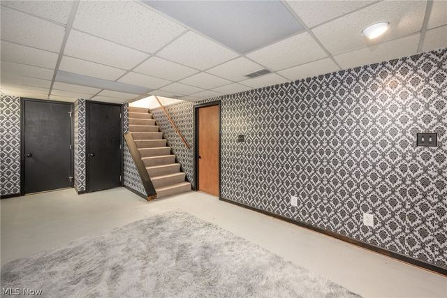 2751 Valley Road, Cuyahoga Falls, OH 44223