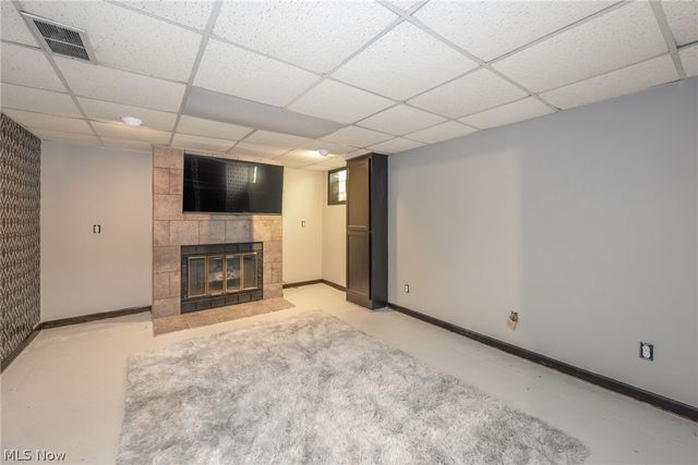 2751 Valley Road, Cuyahoga Falls, OH 44223