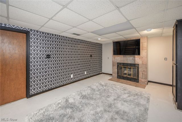 2751 Valley Road, Cuyahoga Falls, OH 44223