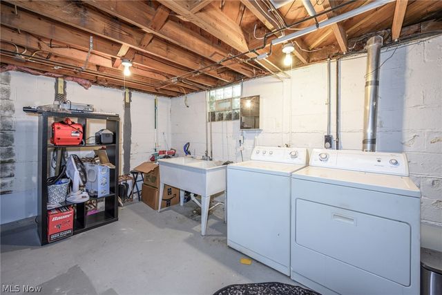 2751 Valley Road, Cuyahoga Falls, OH 44223