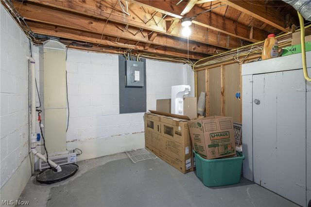 2751 Valley Road, Cuyahoga Falls, OH 44223
