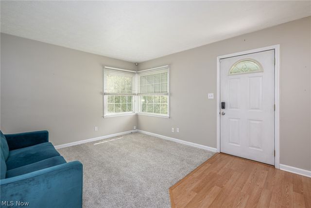 2751 Valley Road, Cuyahoga Falls, OH 44223