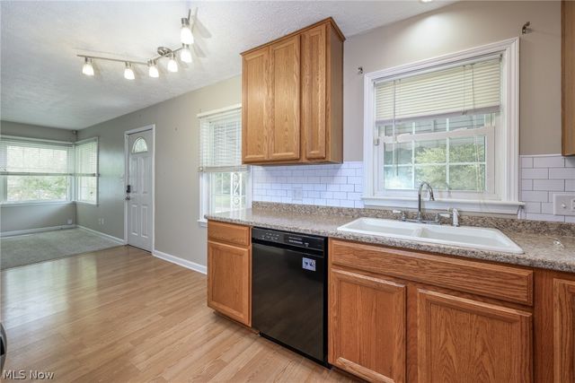 2751 Valley Road, Cuyahoga Falls, OH 44223