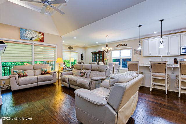 4120 Calgary Way, Louisville, KY 40241