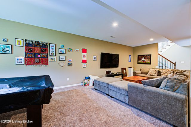 4120 Calgary Way, Louisville, KY 40241