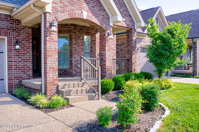 4120 Calgary Way, Louisville, KY 40241