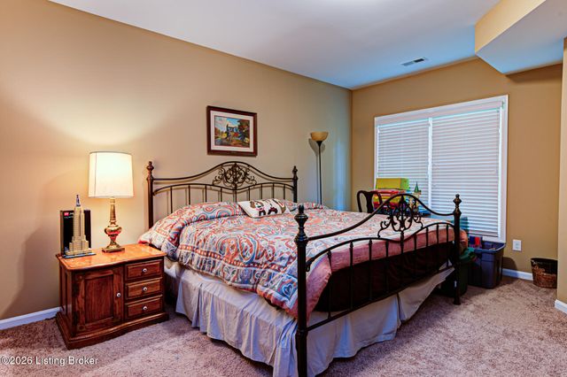 4120 Calgary Way, Louisville, KY 40241