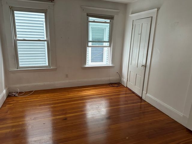 17 George St, Somerville, MA 02145