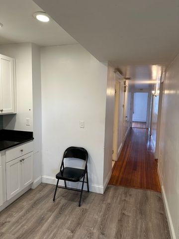 17 George St, Somerville, MA 02145