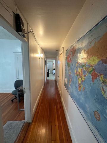 17 George St, Somerville, MA 02145