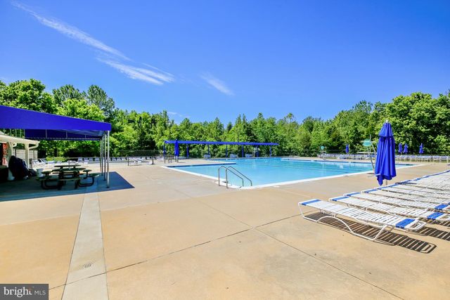 13505 COATES LN, Herndon, VA 20171