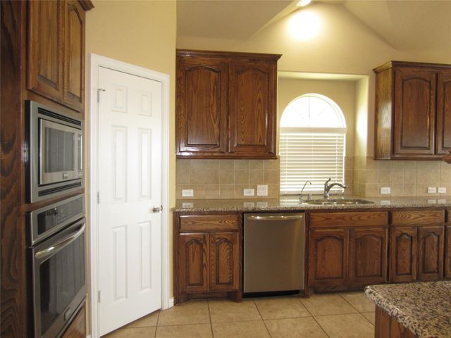 2515 Appaloosa Lane, Celina, TX 75009