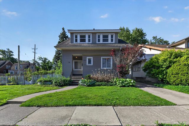 305 W Troy Street, Ferndale, MI 48220