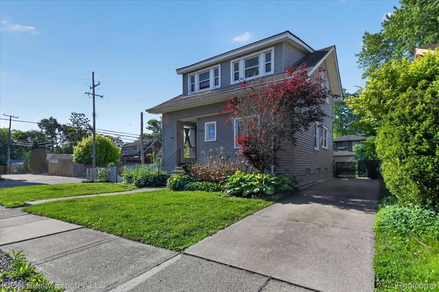 305 W Troy Street, Ferndale, MI 48220